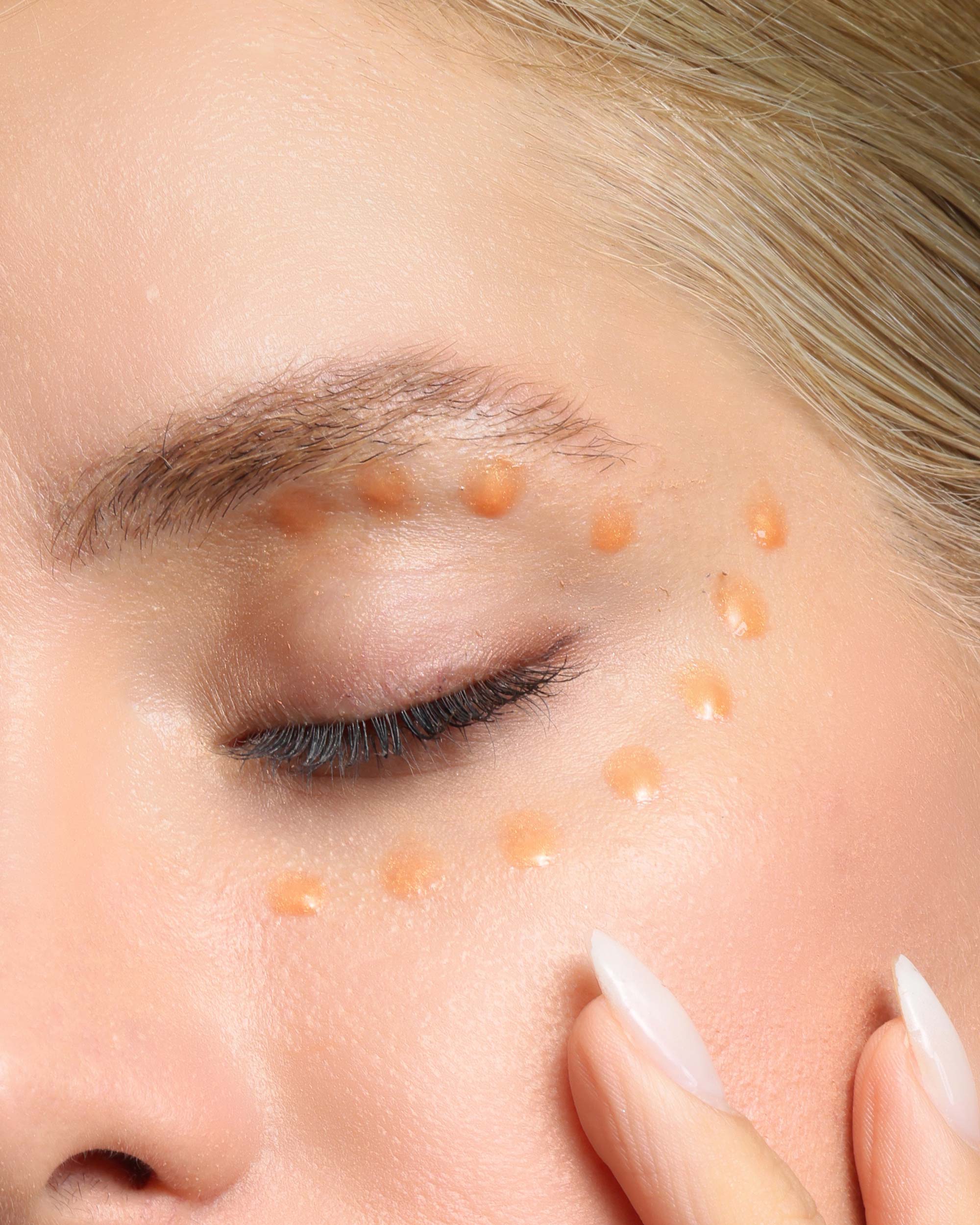 眼部輪廓提升霜